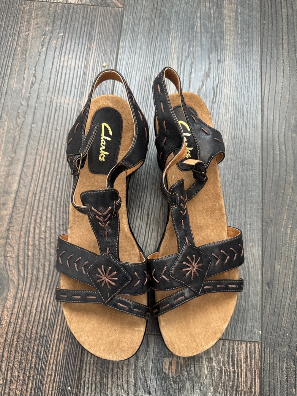 Clarks Black Leather Women's Slingback Sandals with Stitch Detail